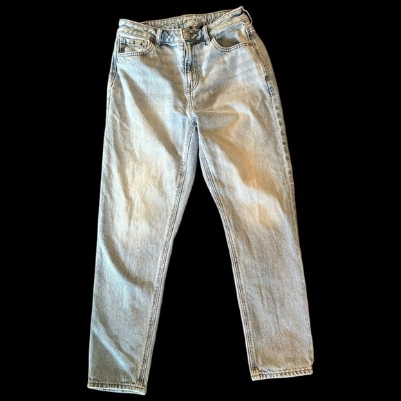 American Eagle Light Wash High Rise Strigid Mom Denim Jean 2S - Picture 2 of 7